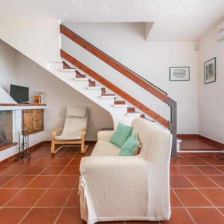 Damiano Holiday House Porto Columbu - Perd'E Sali Kültér fotó