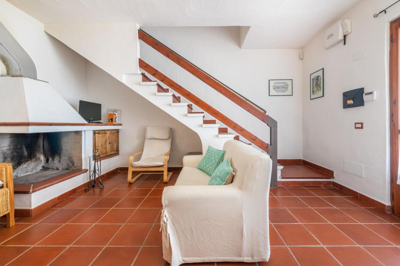Damiano Holiday House Porto Columbu - Perd'E Sali Kültér fotó