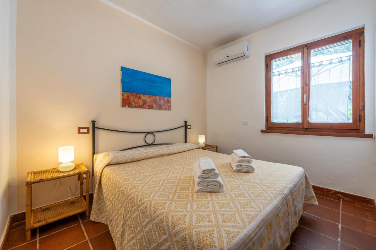 Damiano Holiday House Porto Columbu - Perd'E Sali Kültér fotó