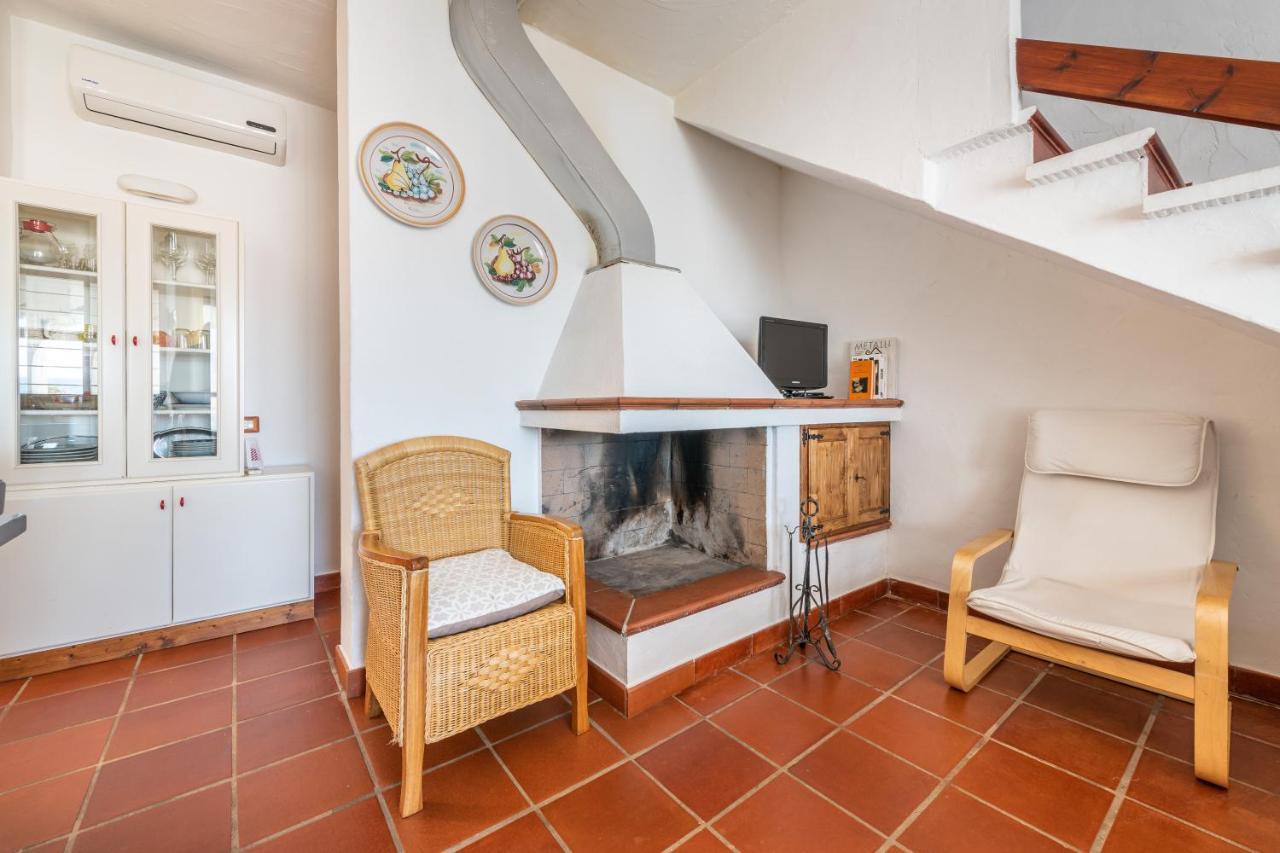Damiano Holiday House Porto Columbu - Perd'E Sali Kültér fotó